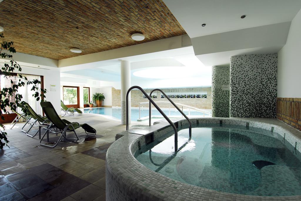 Crocus Gere Bor & Wine Hotel Villany